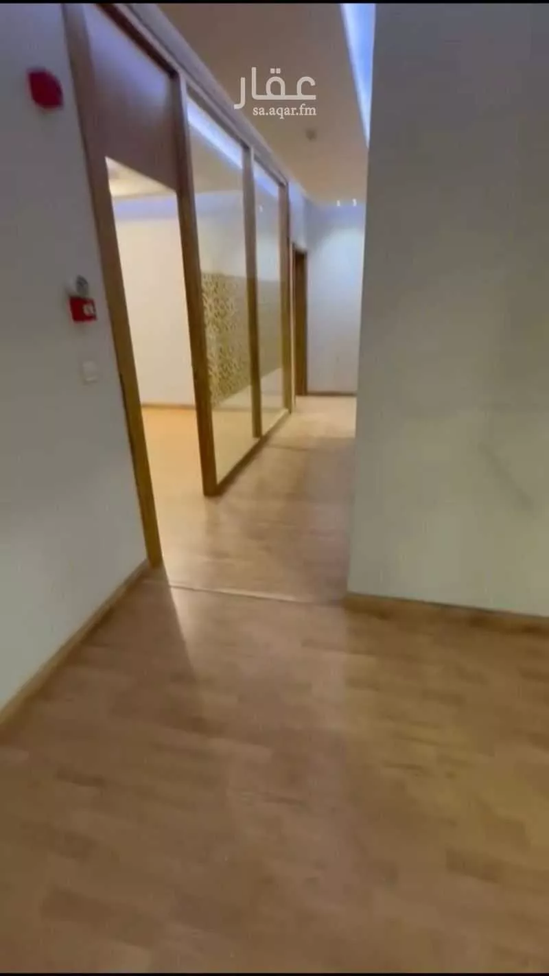 مكتب 627 م² في الورود 2