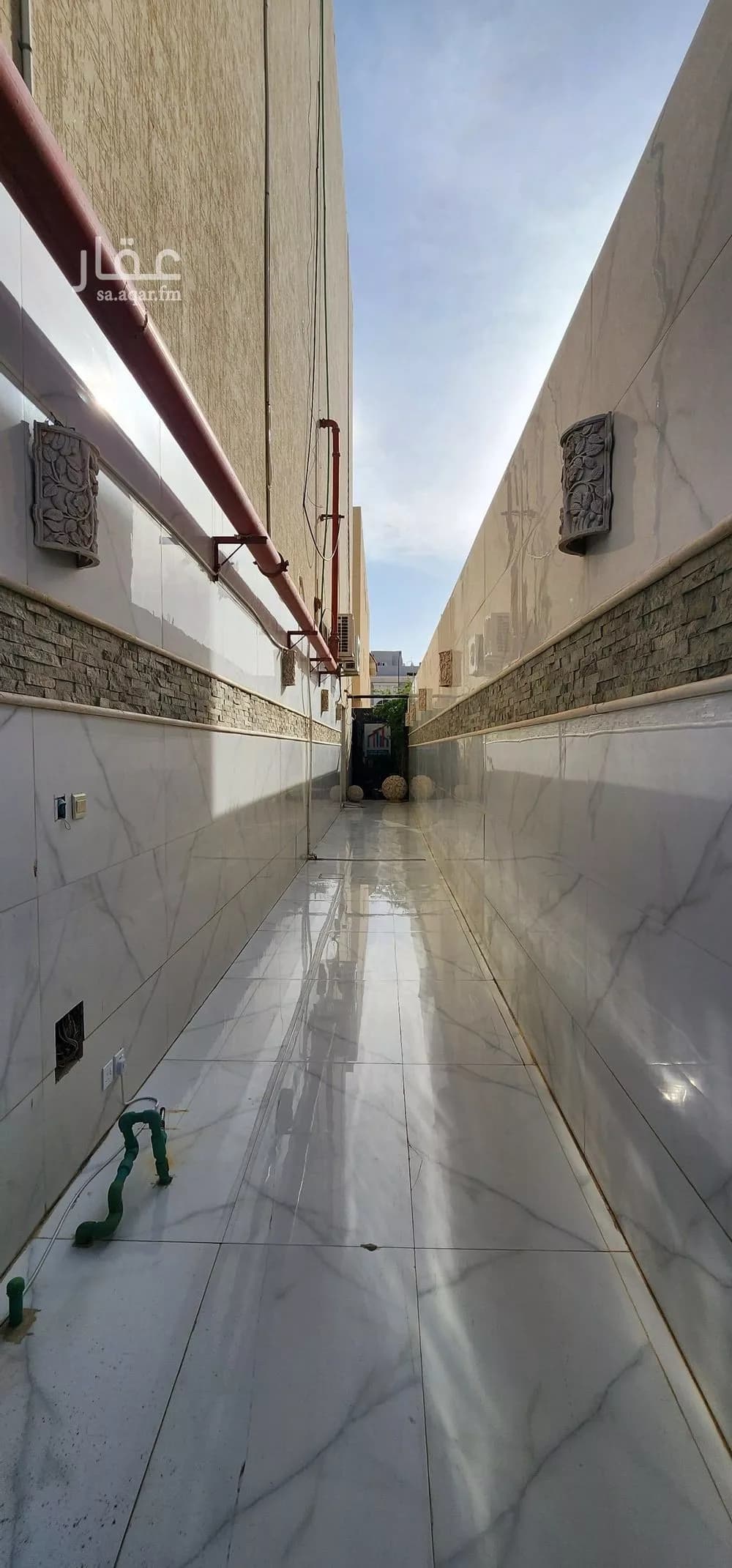 مكتب 900 م² في الملقا 2