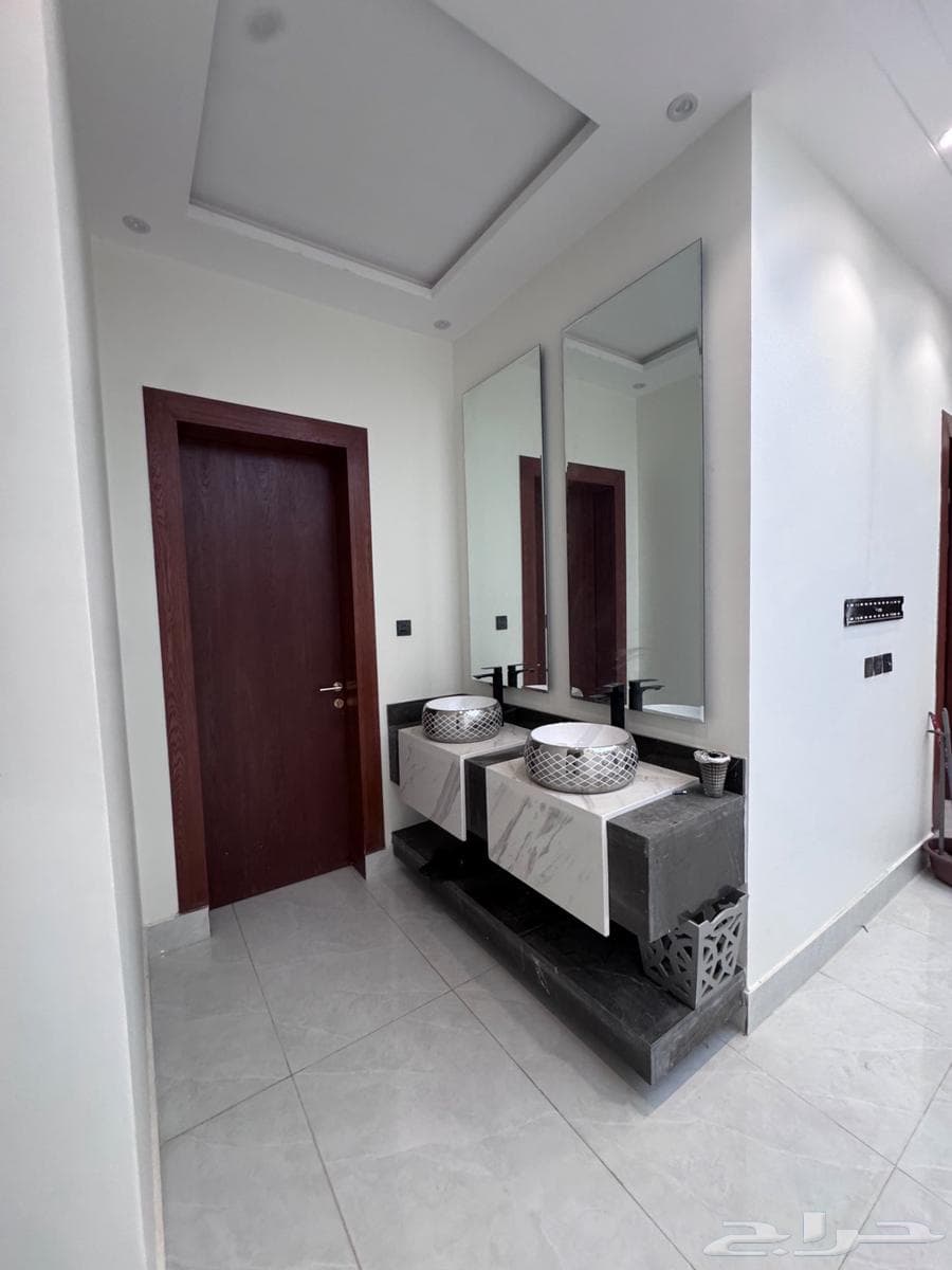 شقة 6 غرف في بدر 2