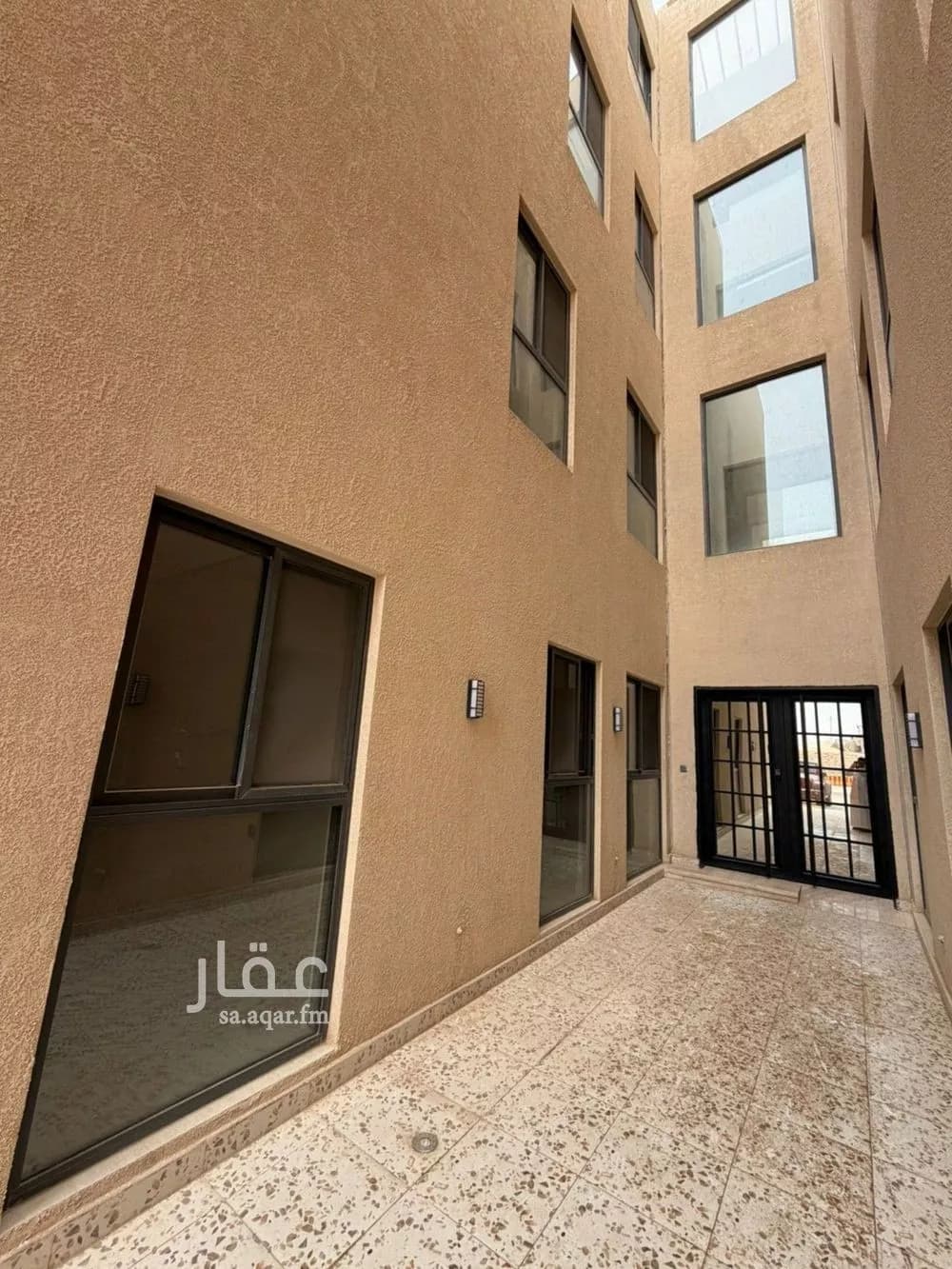 3 bedroom apartment in Al Maizilah 15