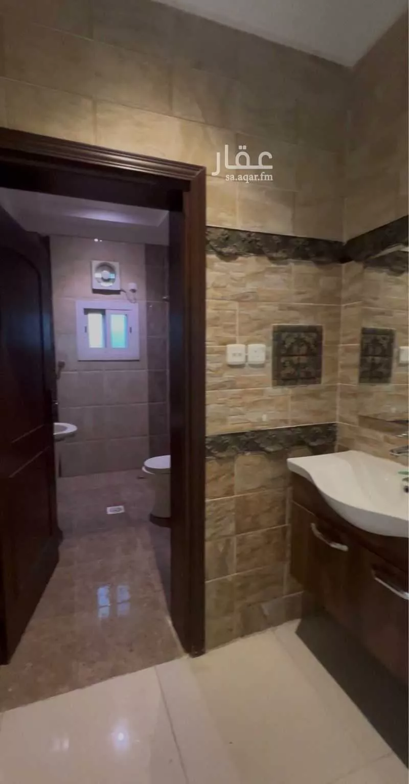 شقة 5 غرف في الربوة 8