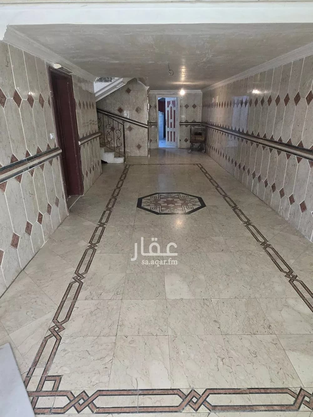 شقة 4 غرف في النزهة 1