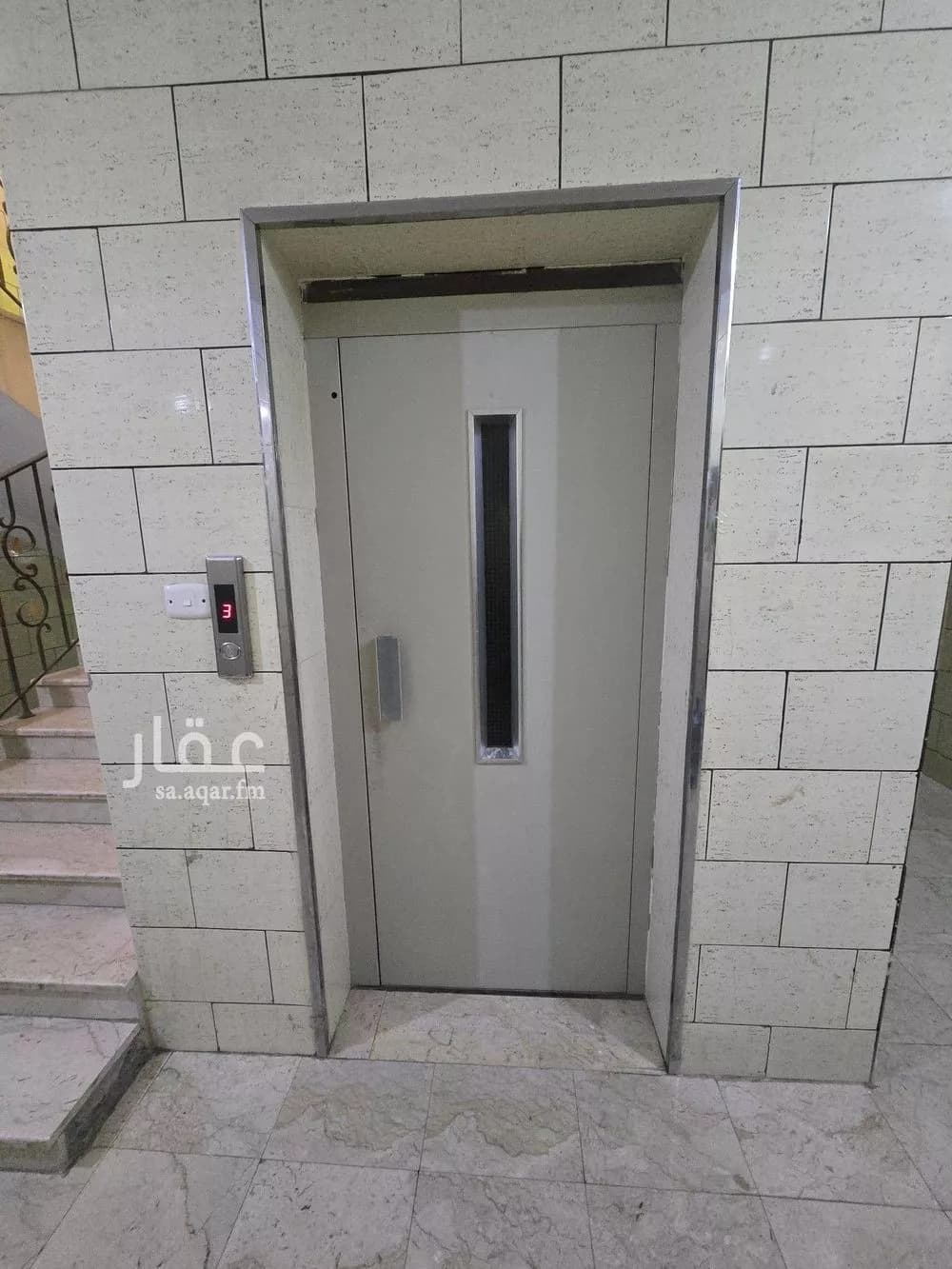 شقة 4 غرف في النزهة 6