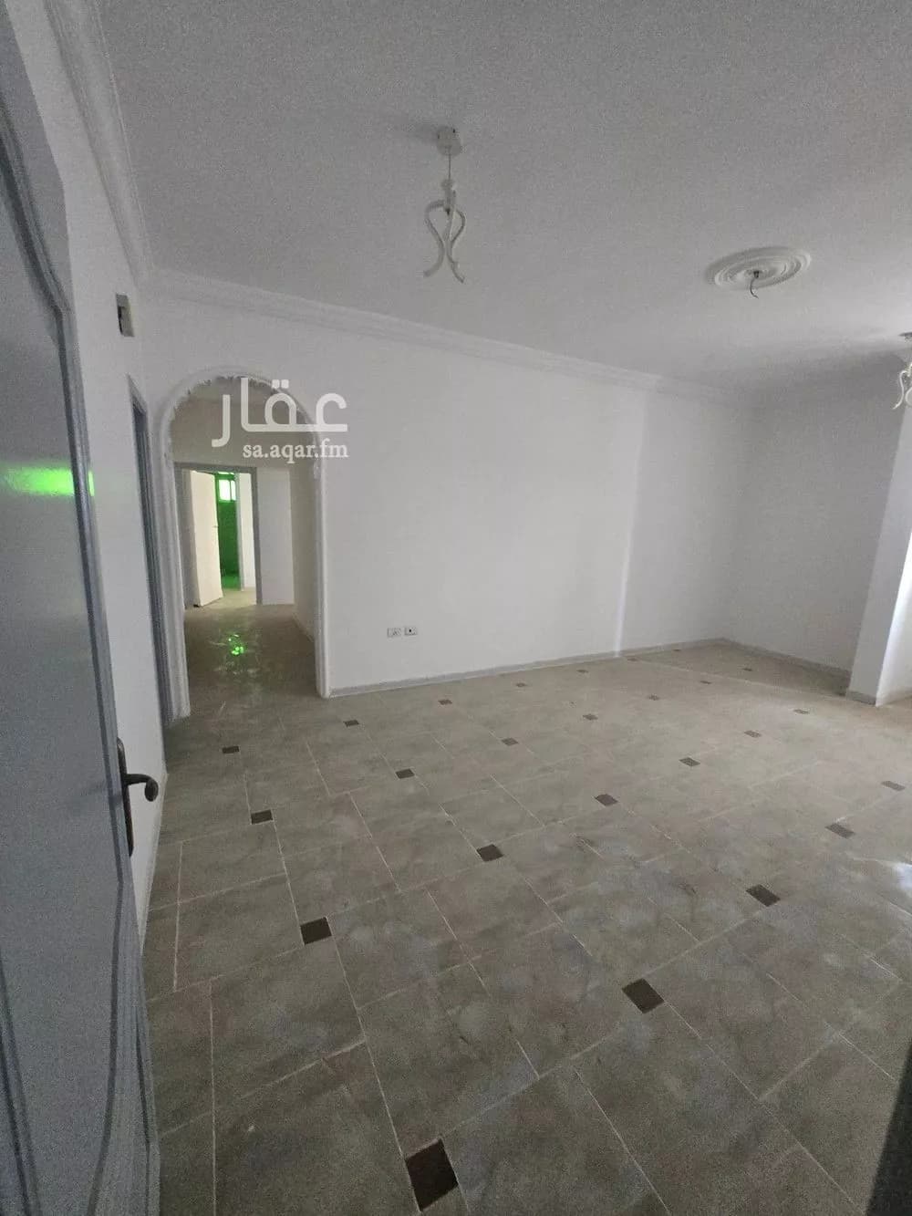 شقة 4 غرف في النزهة 9