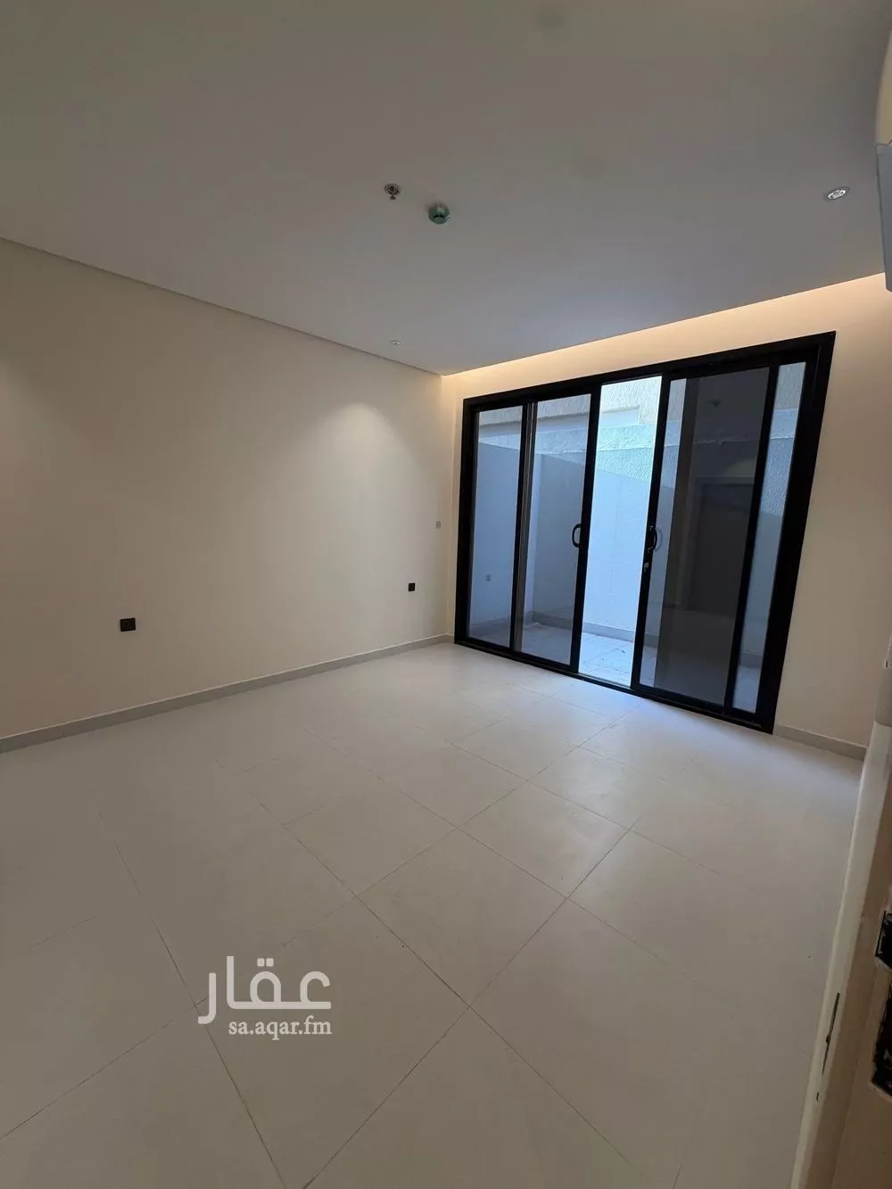 شقة 4 غرف في الرمال 17