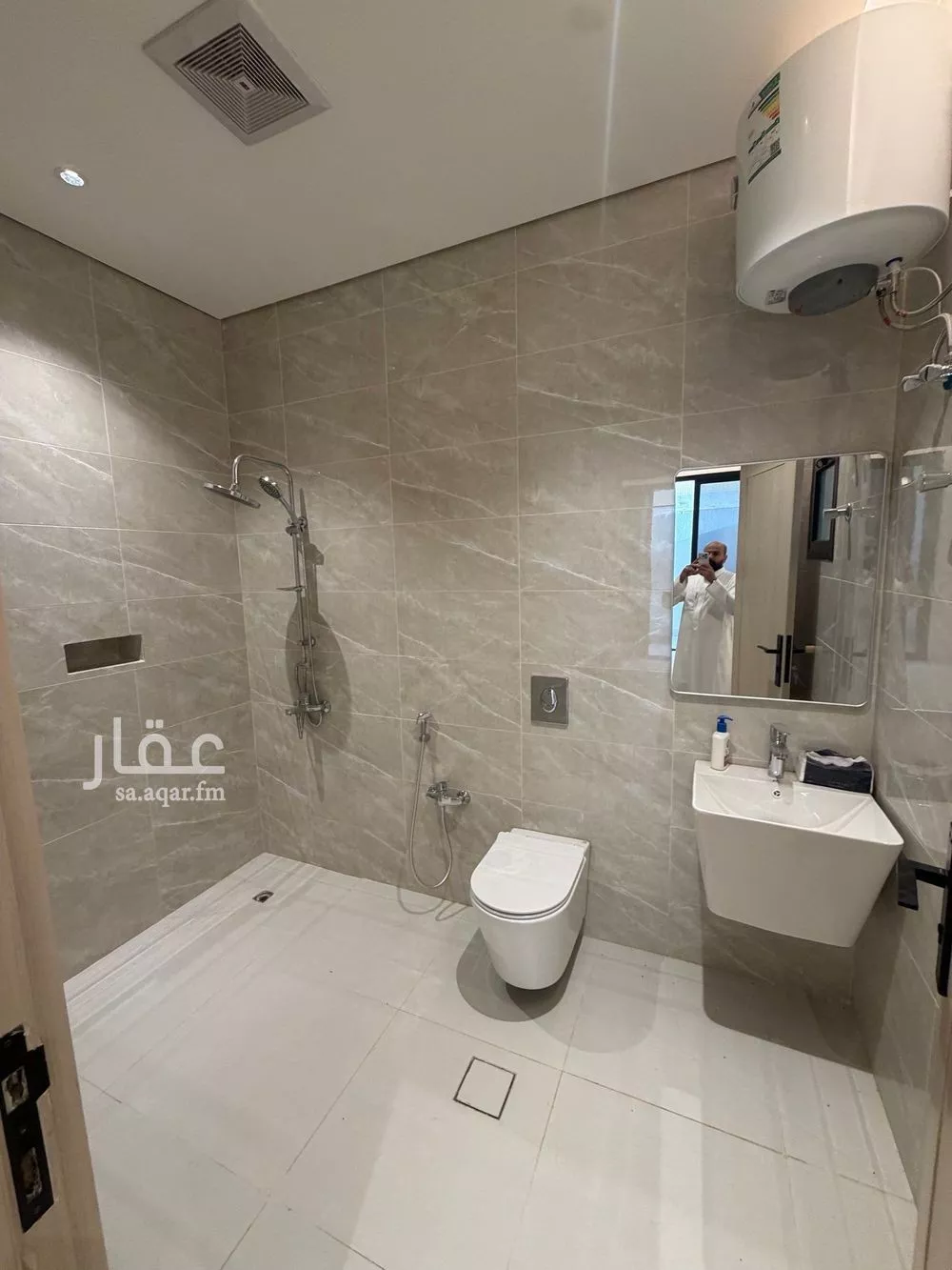 شقة 4 غرف في الرمال 19