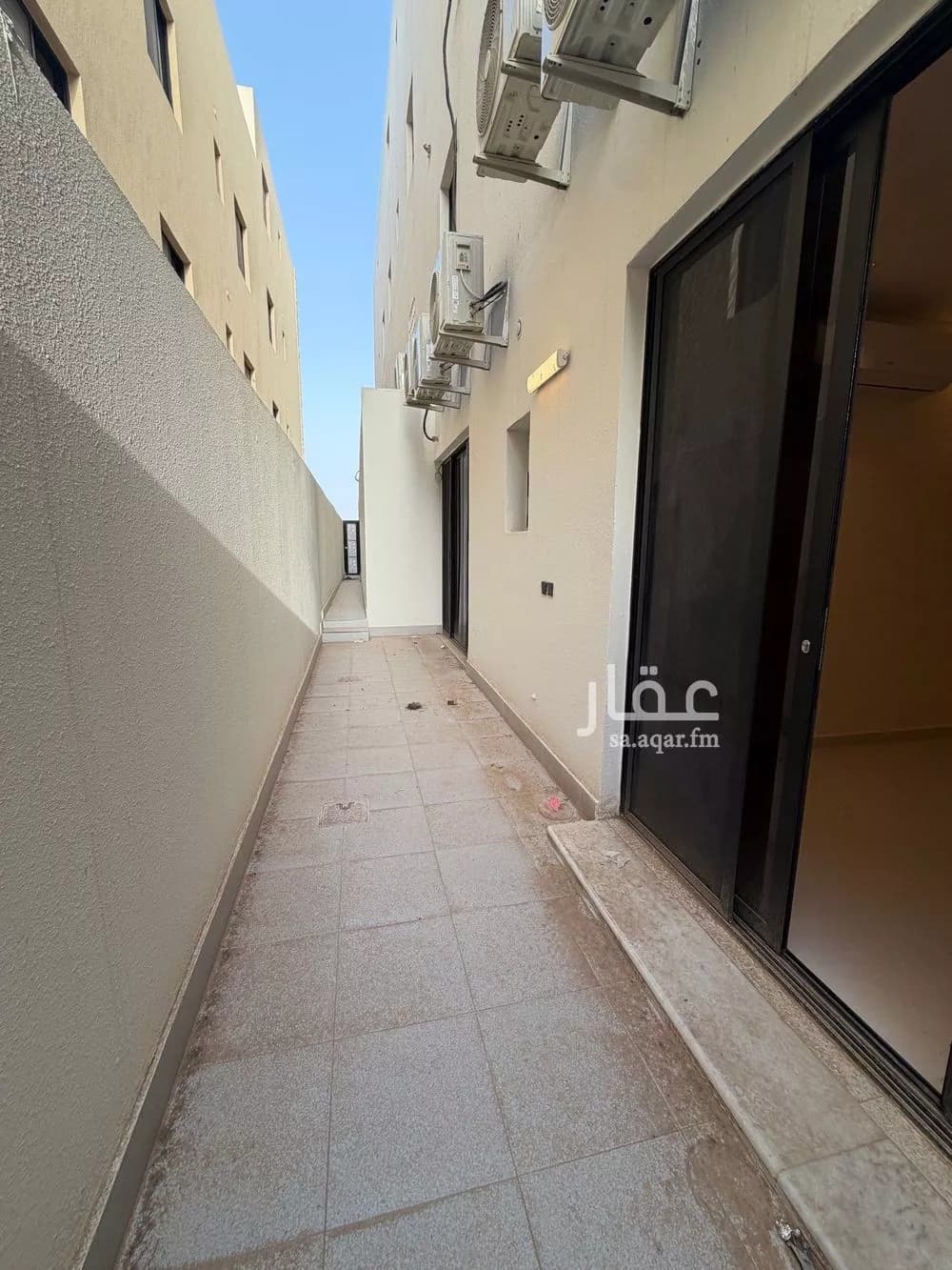 شقة 4 غرف في الرمال 20