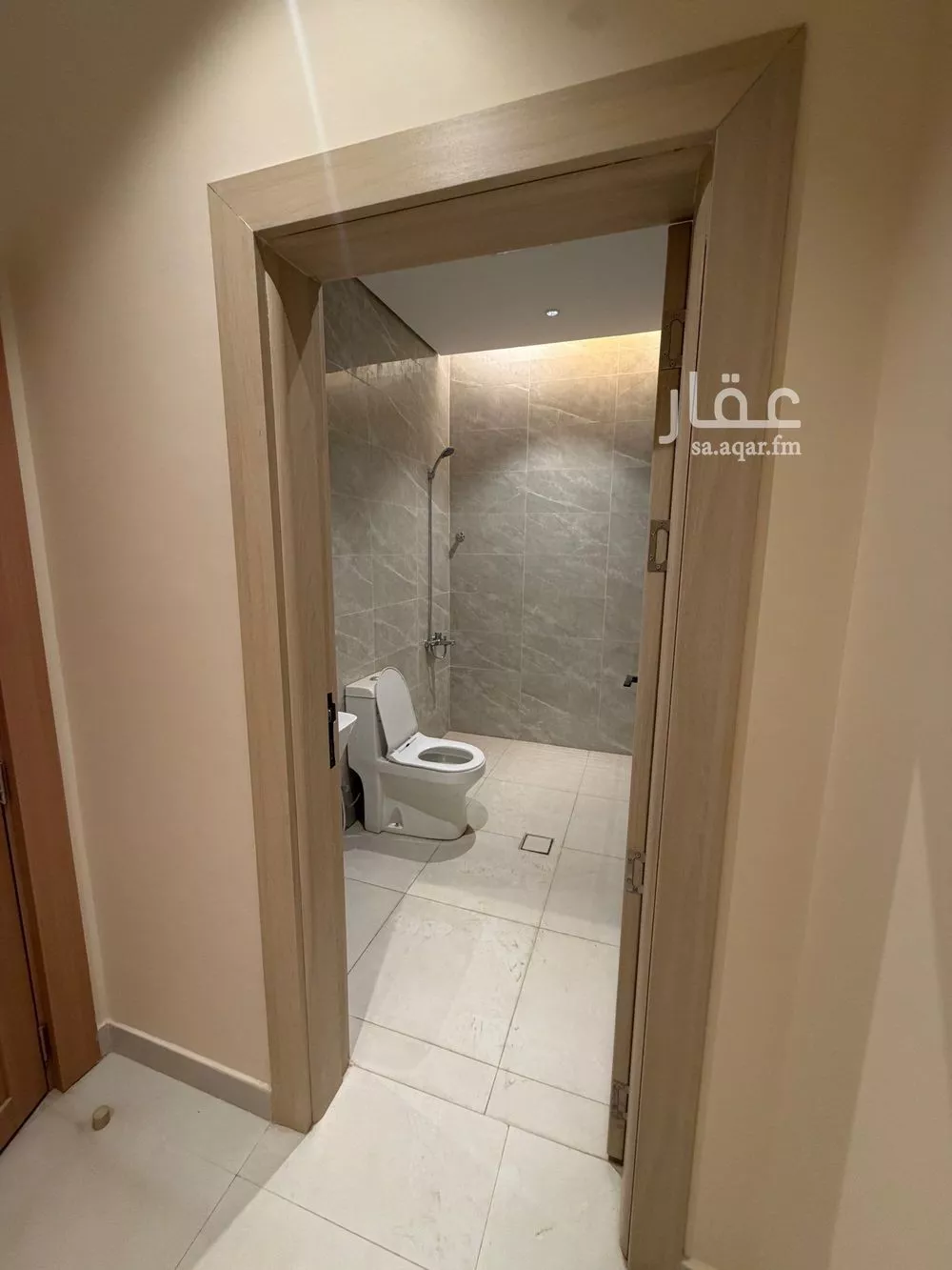 شقة 4 غرف في الرمال 5