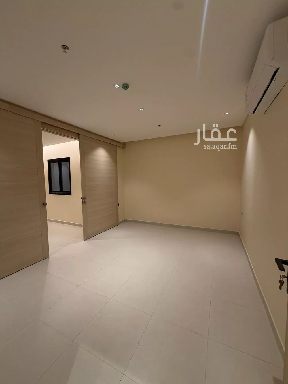 شقة 4 غرف في الرمال 6