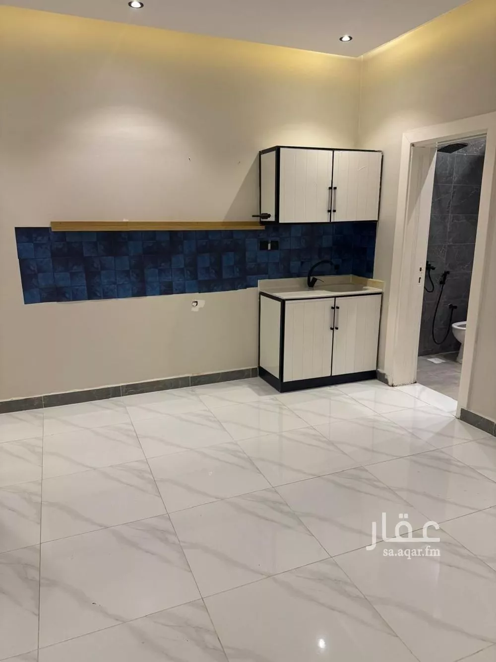 شقة 1 غرف في العليا 3