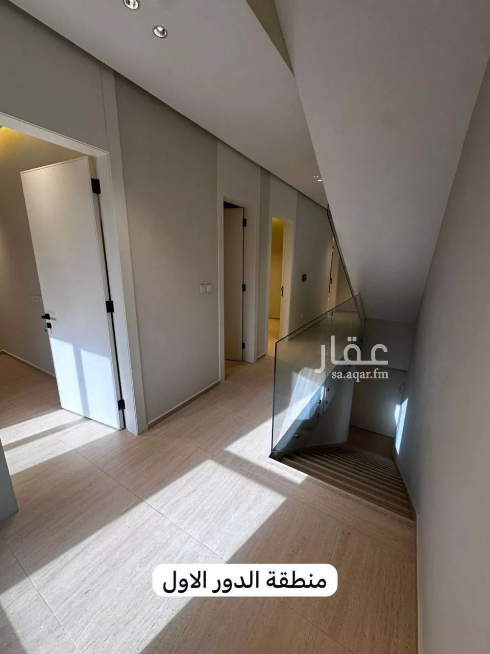 فيلا 3 غرف في العارض 2