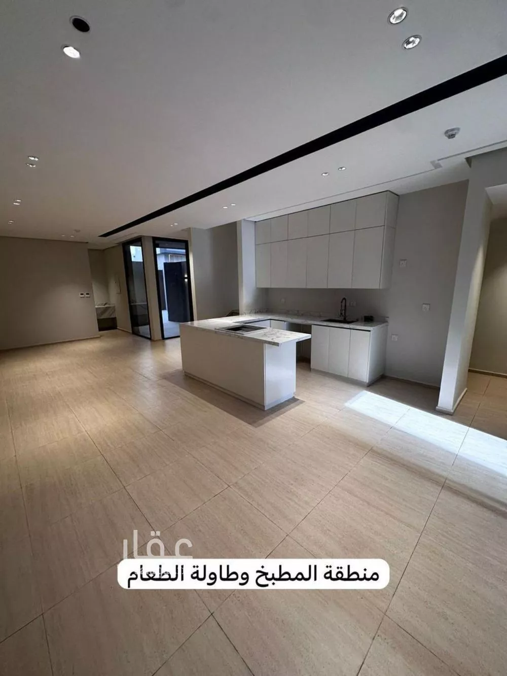 فيلا 3 غرف في العارض 5