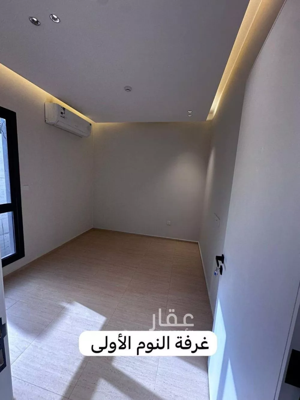 فيلا 3 غرف في العارض 6