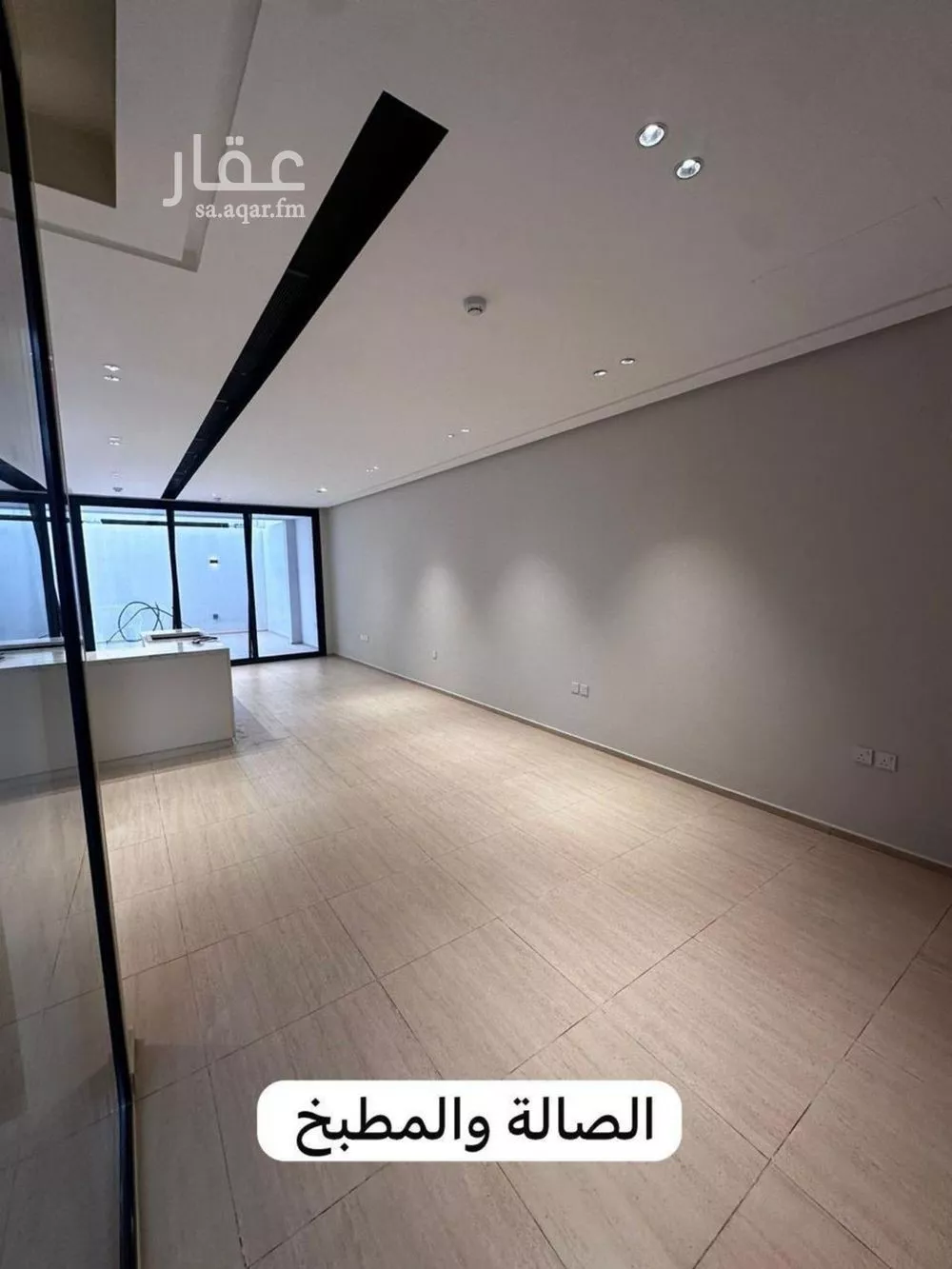 فيلا 3 غرف في العارض 10