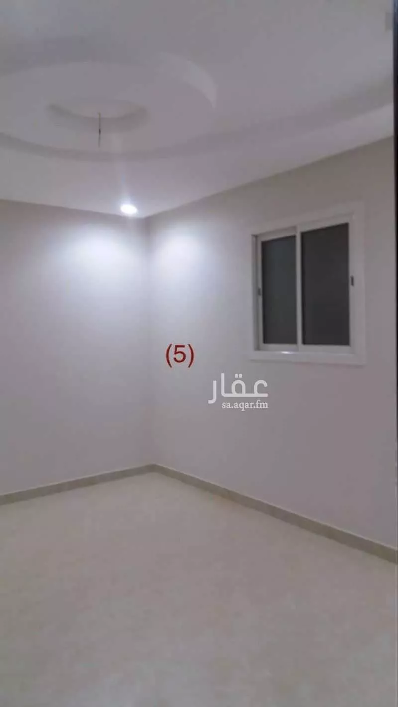 شقة 4 غرف في الوادي 5