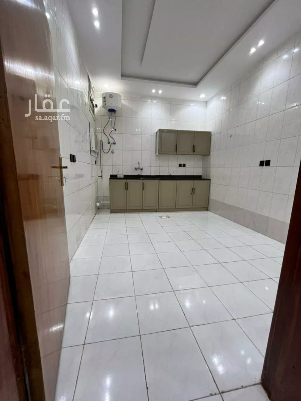 شقة 1 غرف في التعاون 4