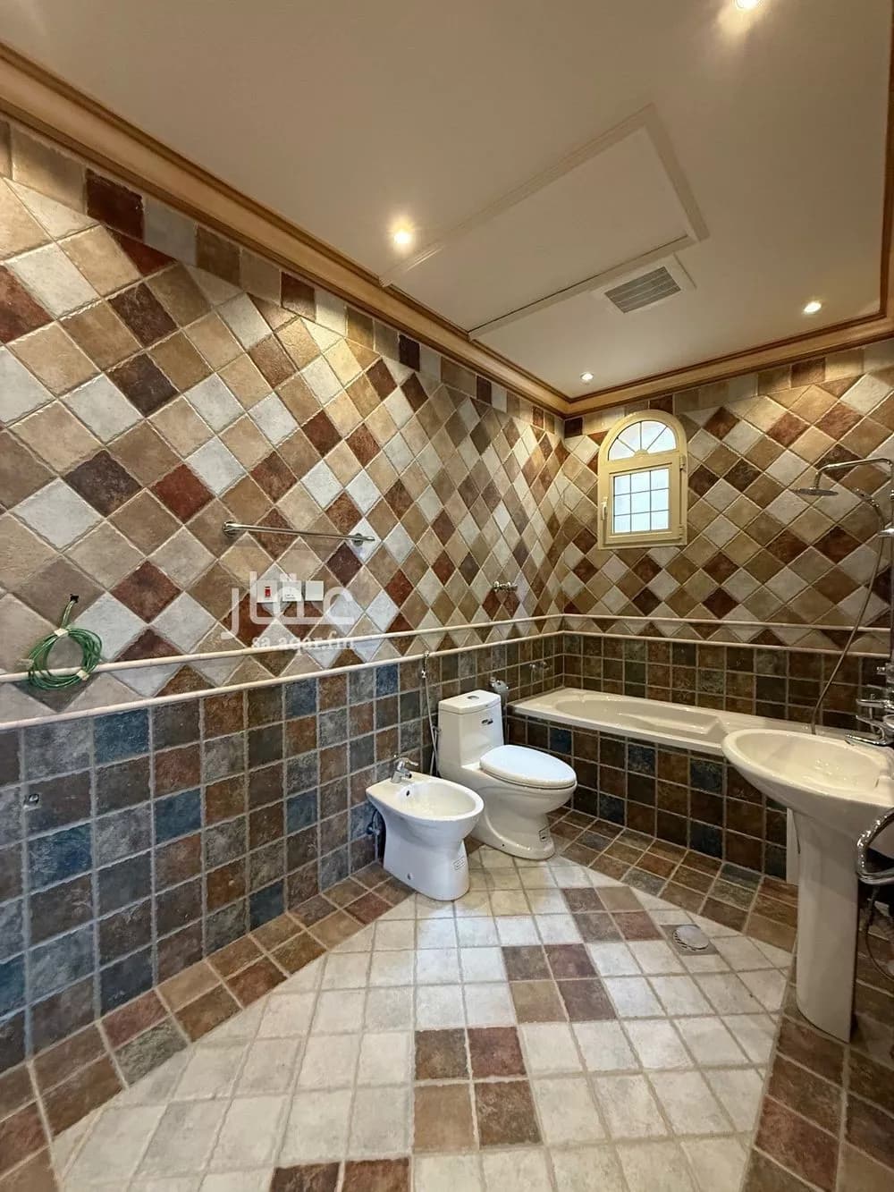 فيلا 3 غرف في الهدا 21