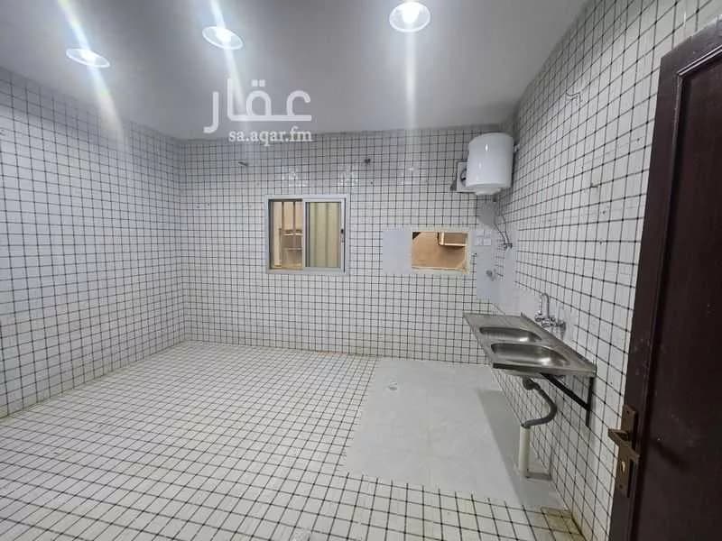 عمارة 445 م² في الجرادية 4