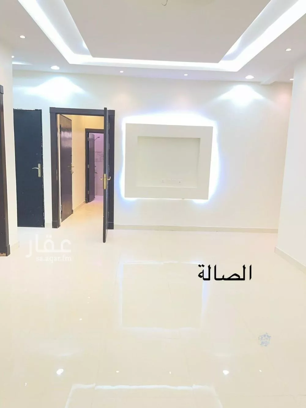 3 bedroom floor in Dhahrat Laban 1