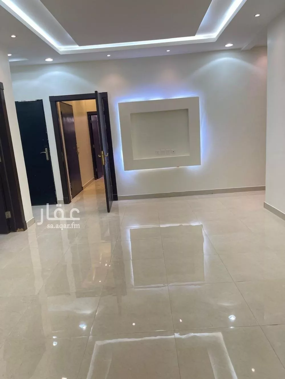 3 bedroom floor in Dhahrat Laban 13
