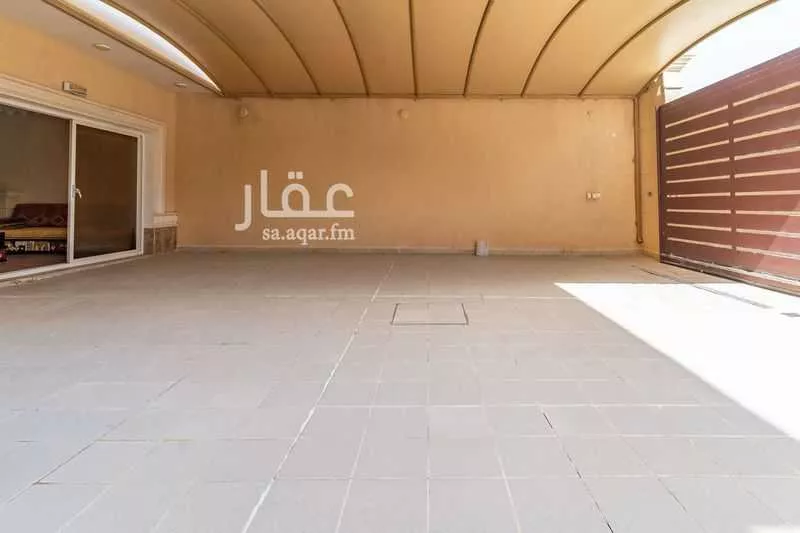 فيلا 5 غرف في النرجس 4