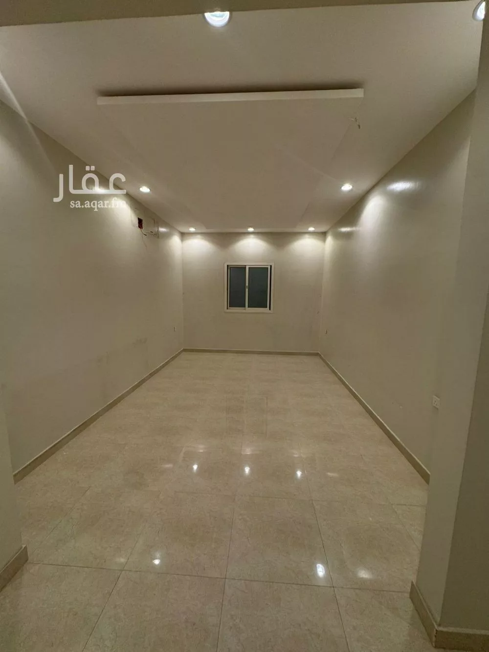 3 bedroom floor in Tuwaiq 8