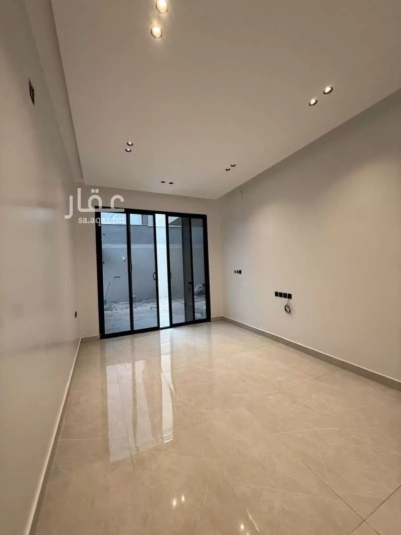 شقة 5 غرف في الشرق 1