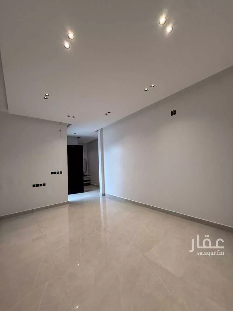 شقة 5 غرف في الشرق 8