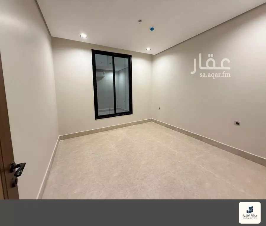 شقة 3 غرف في الحمرا 5