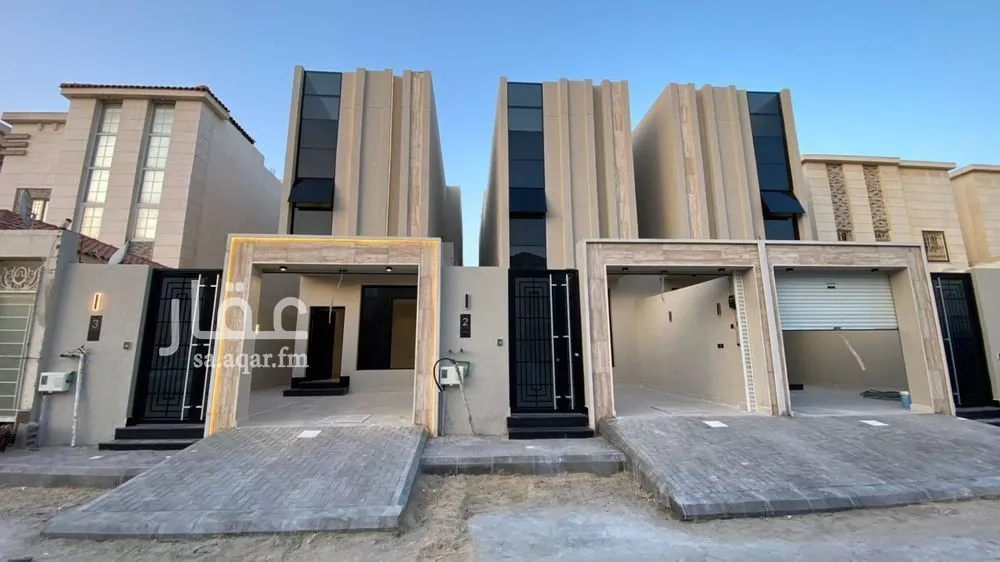 8 bedroom villa in Al Lulu 1