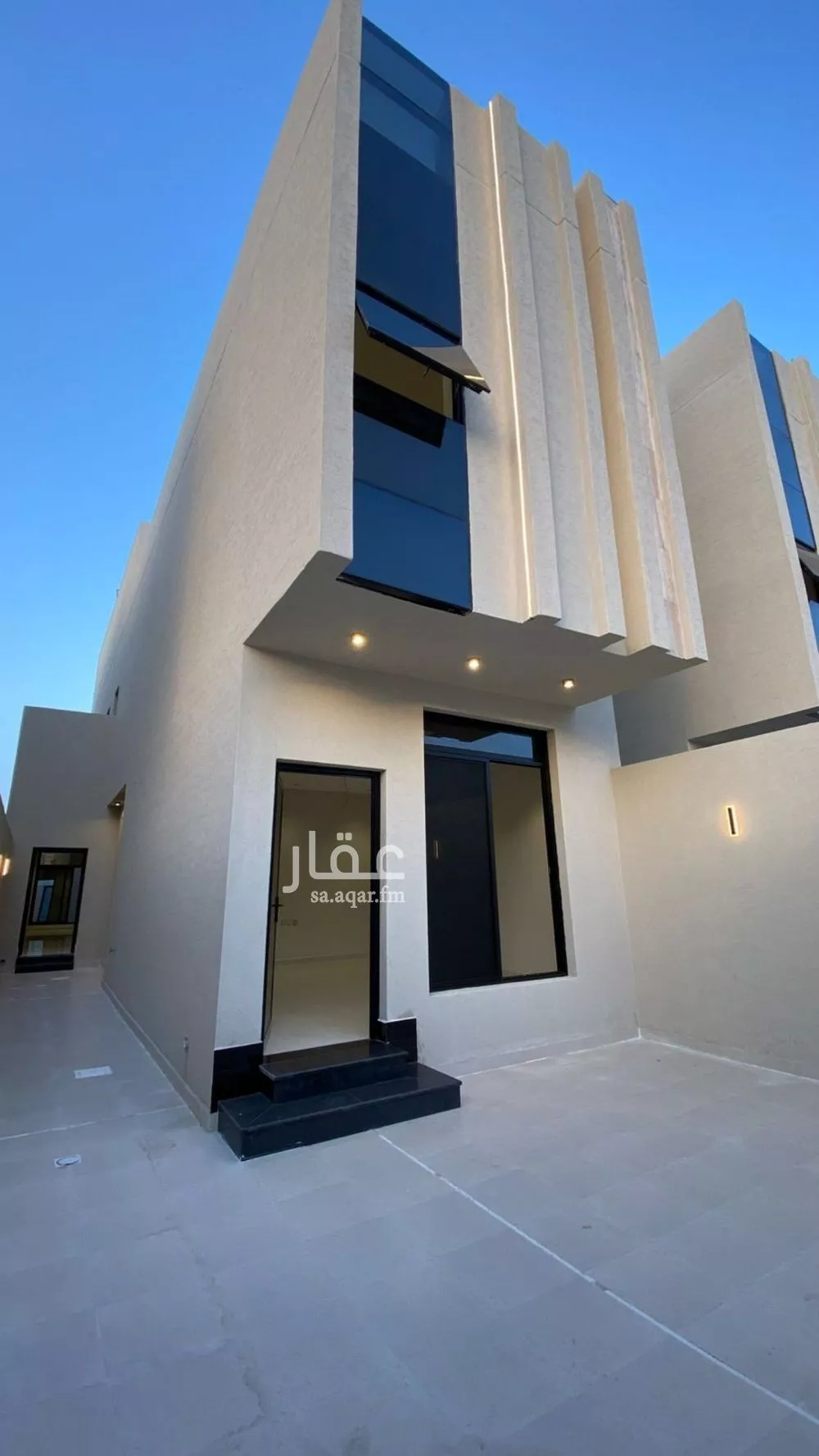 8 bedroom villa in Al Lulu 3