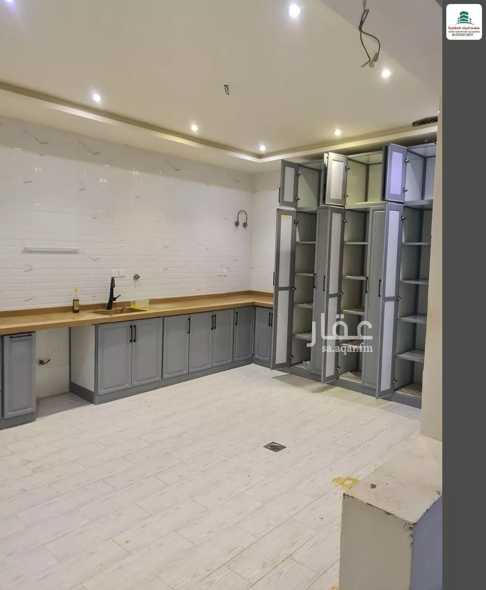 6 bedroom villa in Az Zomorod 20