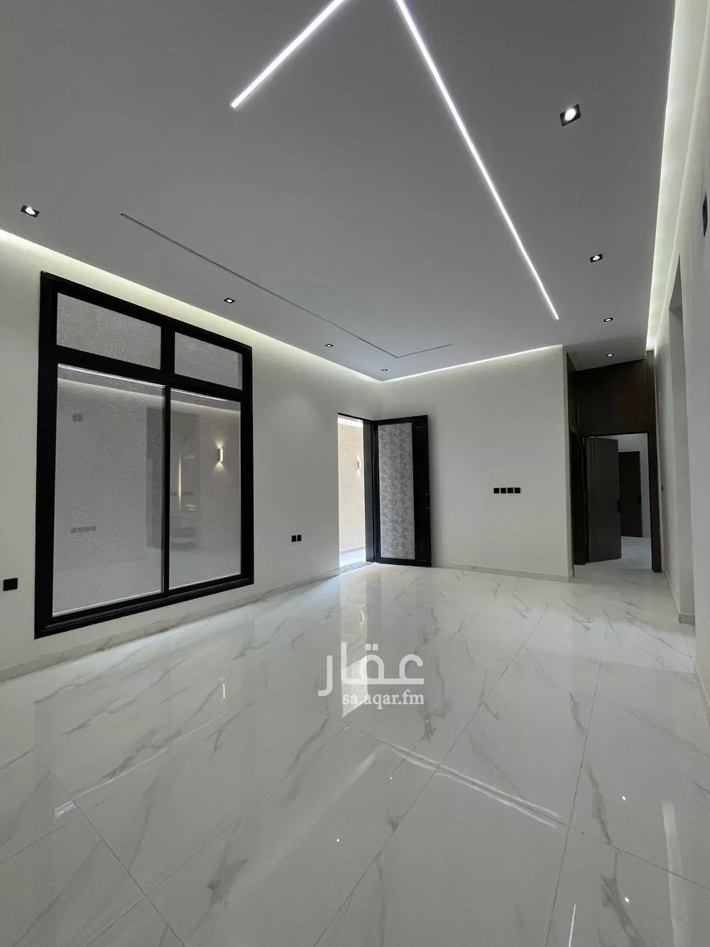 3 bedroom floor in Al Janadriyah 2