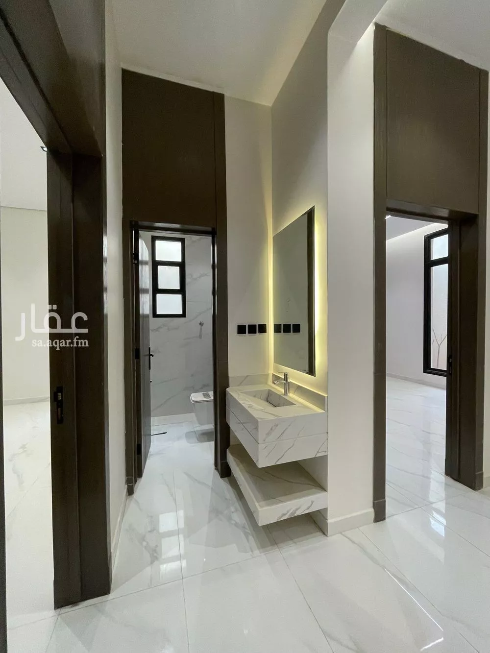 3 bedroom floor in Al Janadriyah 7