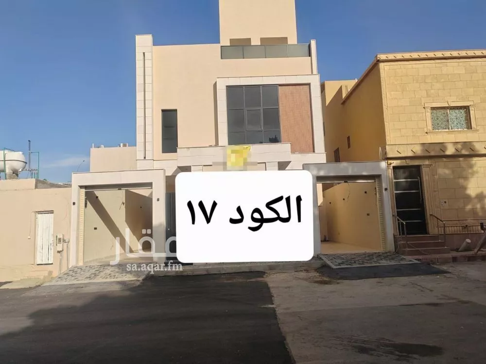 3 bedroom floor in Al Hazm 1