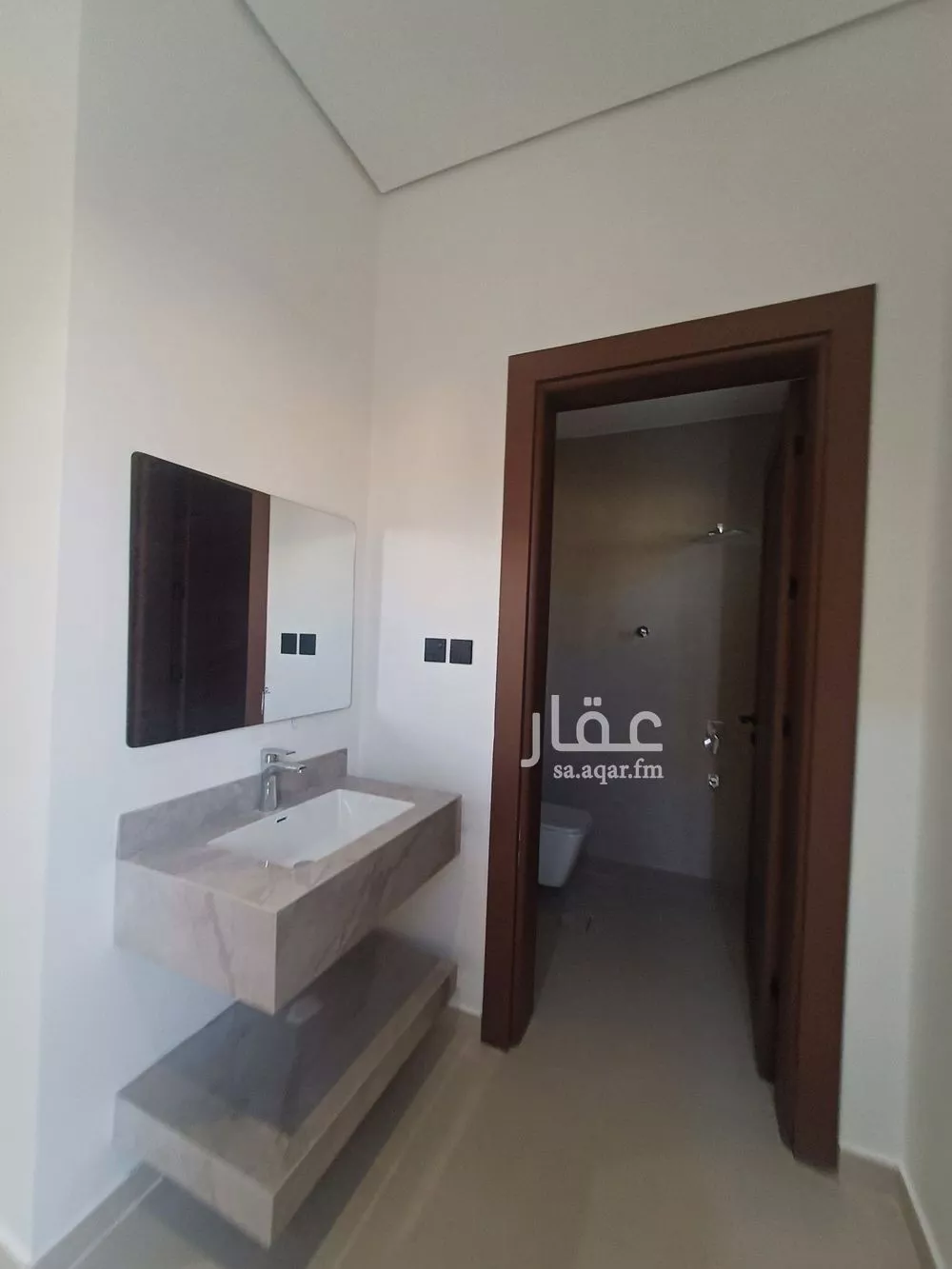 3 bedroom floor in Al Hazm 16