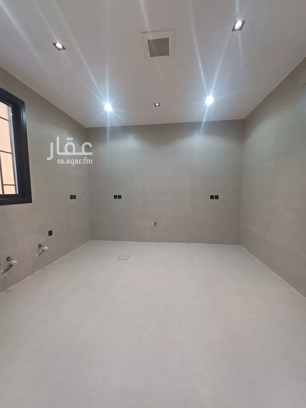 3 bedroom floor in Al Hazm 17