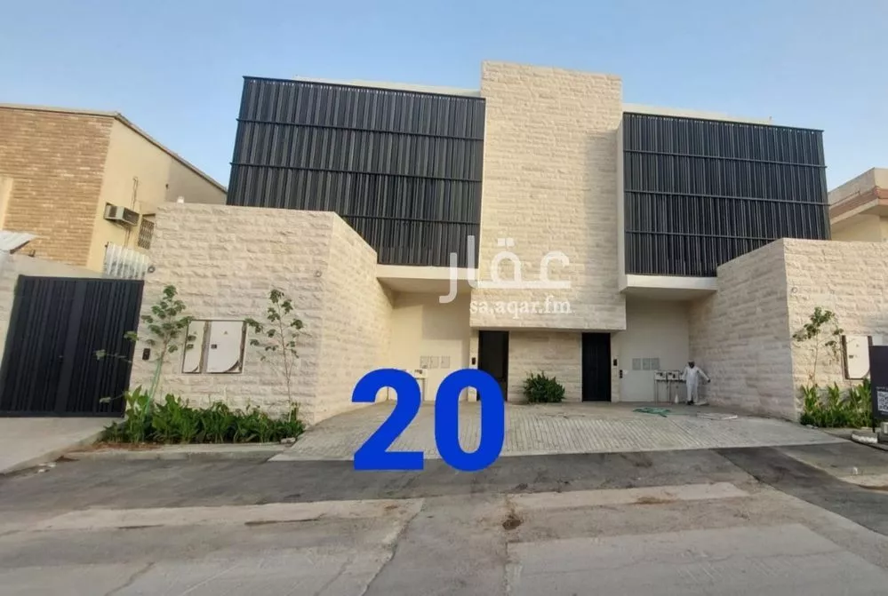 3 bedroom floor in As Suwaidi 1