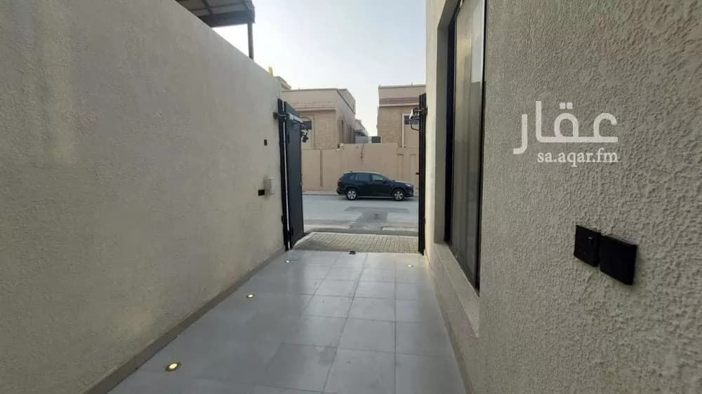 3 bedroom floor in As Suwaidi 6
