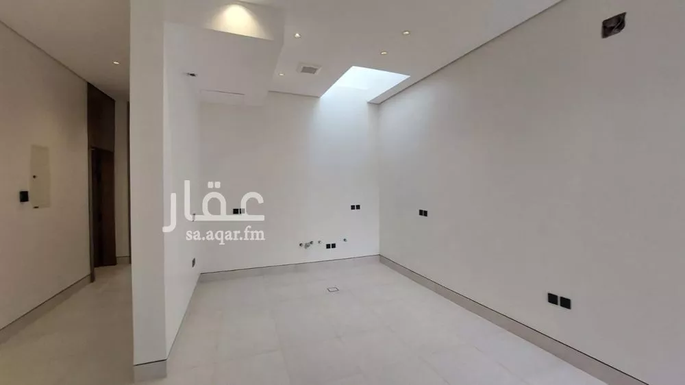 3 bedroom floor in As Suwaidi 9