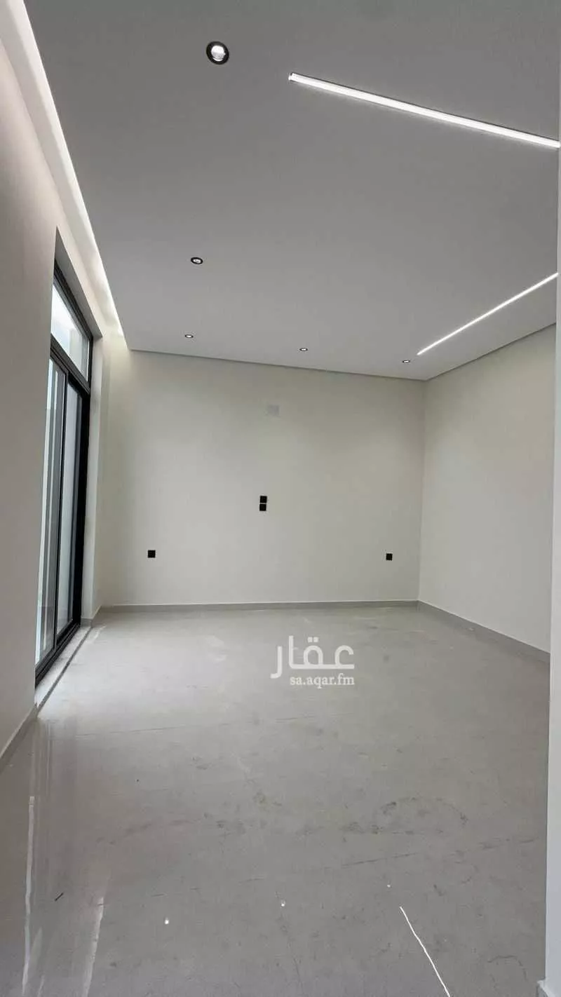 فيلا 6 غرف في احد 11