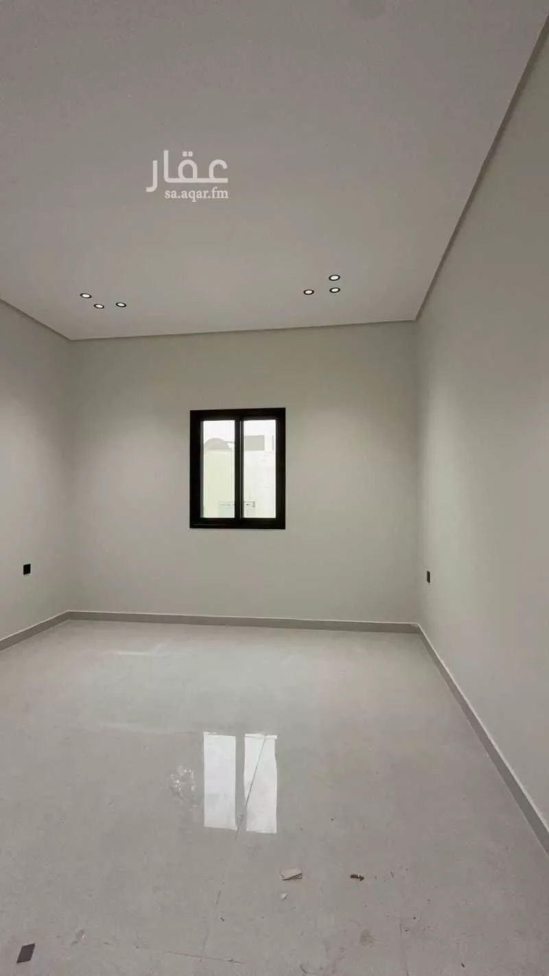 فيلا 6 غرف في احد 13