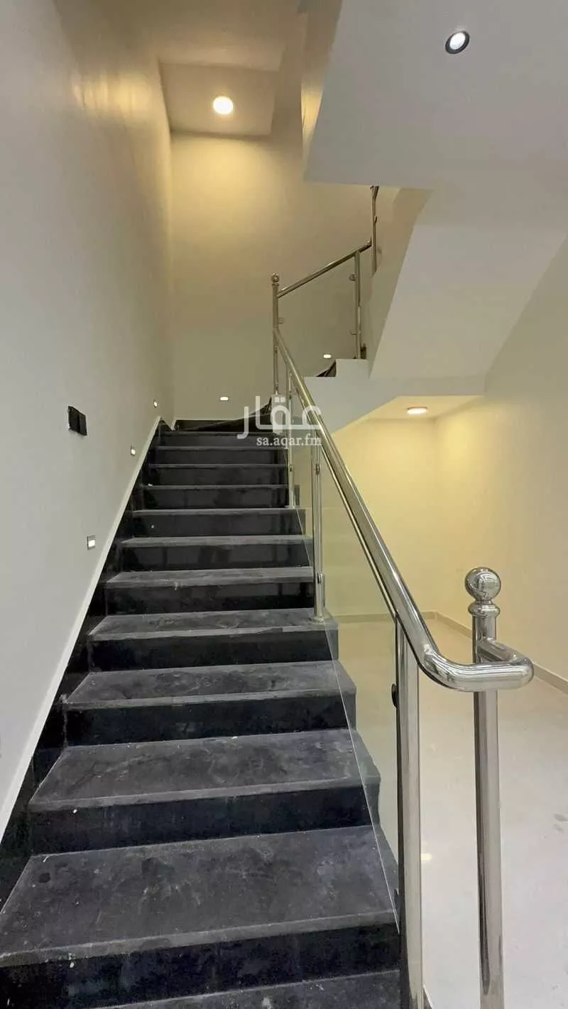 فيلا 6 غرف في احد 6