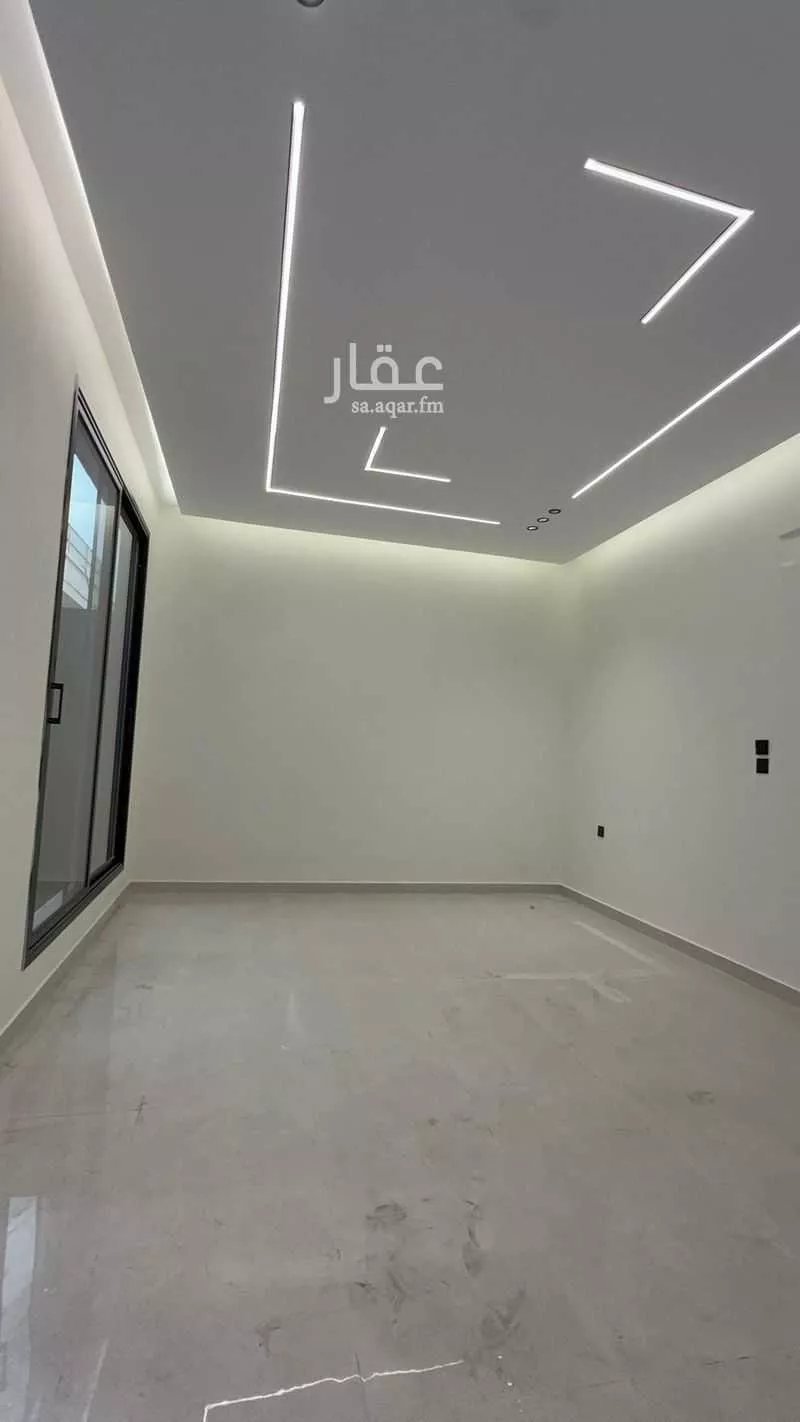 فيلا 6 غرف في احد 7