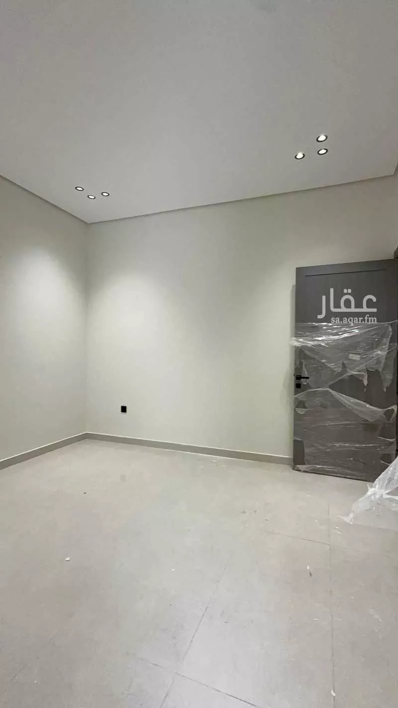 فيلا 6 غرف في احد 9