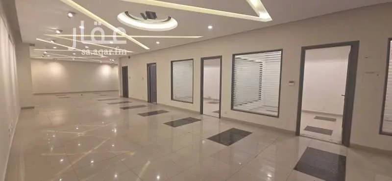 1040 sqm office in Al Mutamarat 2