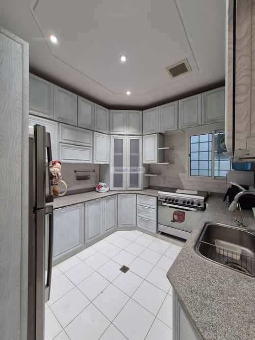 شقة 4 غرف في التعاون 5