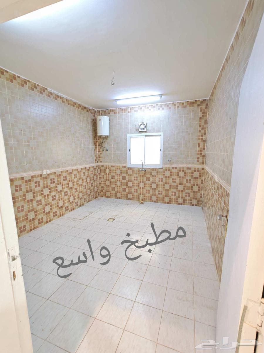 3 bedroom apartment in Al Rimal 8
