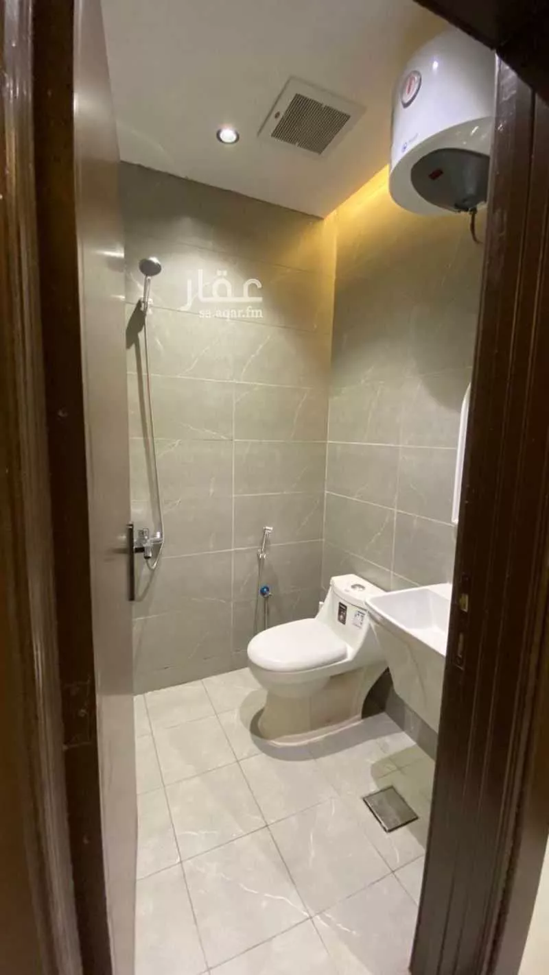 شقة 1 غرف في المغرزات 8