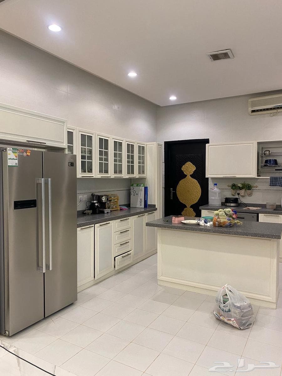 فيلا 4 غرف في النرجس 4